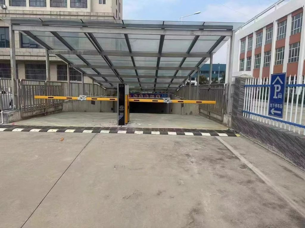 Tech Park Straight Arm Barrier Gate